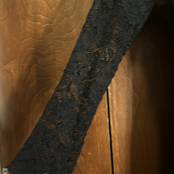 BCBG MAX AZRIA COCKTAIL DRESS - Picture 4 of 9